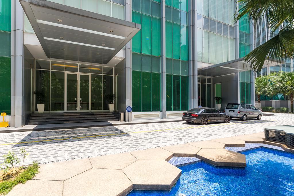 Soho Suites Klcc By Pnut Klcc View Куала-Лумпур Экстерьер фото