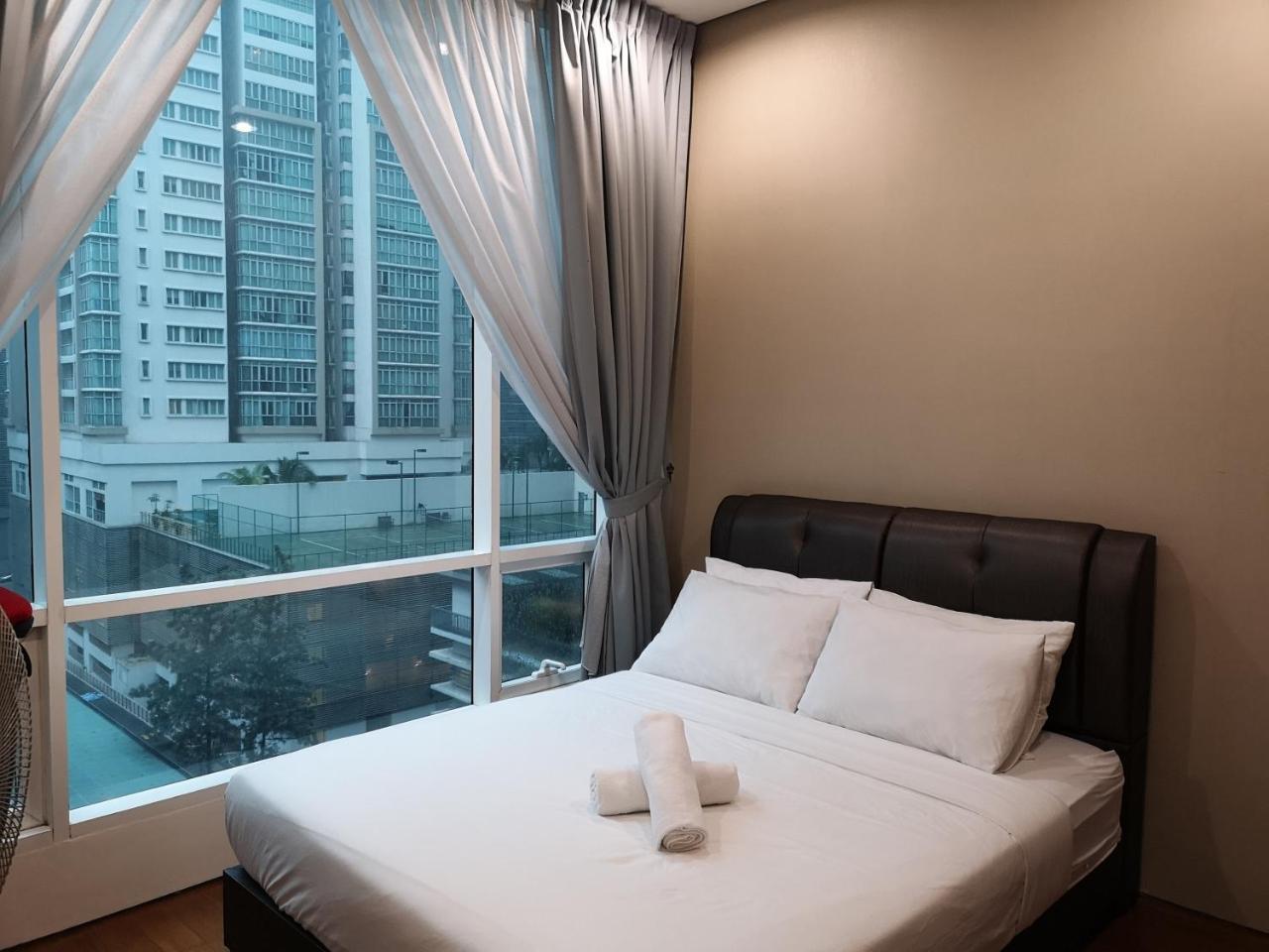 Soho Suites Klcc By Pnut Klcc View Куала-Лумпур Экстерьер фото